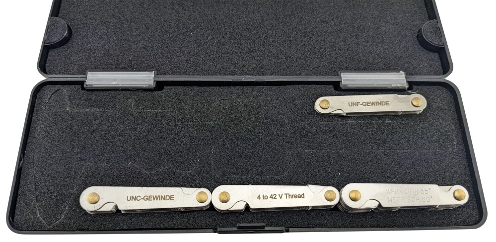 Lot De 52 Jauges De Filetage 60° Métriques Et Impériales